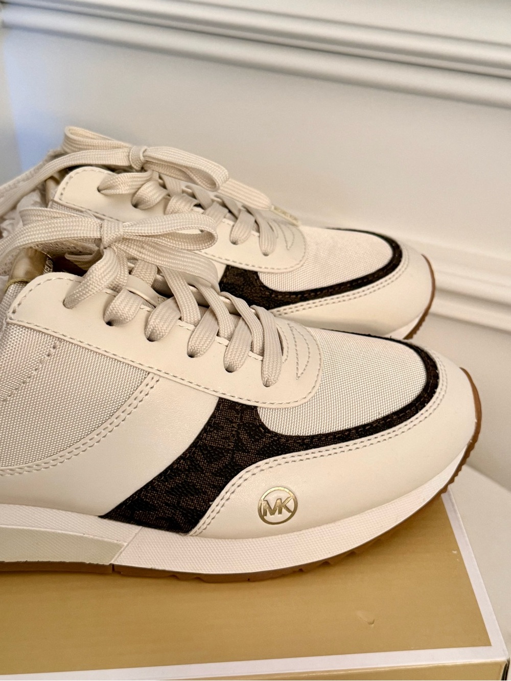 ✨ Michael Kors Andi Trainer Sneakers Brown MK Signature Sz 8.5M Brand New 🤎